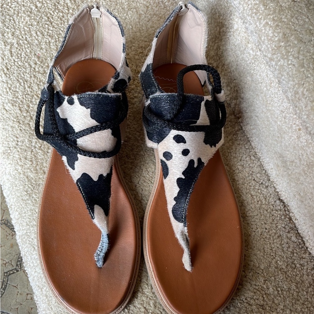 Cowprint sandals